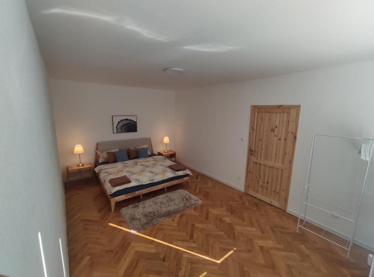 Sky Apartment Prievidza Eksteriør bilde